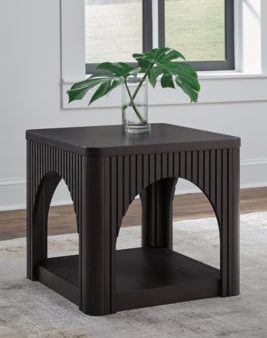 Yellink End Table For Sale